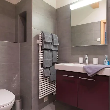 Renata Apartment *